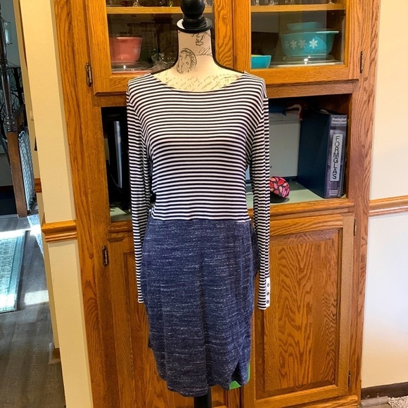 Anthropology dress size large blue and white stripe top with Gray blue L - Picture 2 of 8